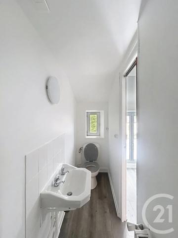 Appartement F1 à vendre  1 pièce - 27,21 m 2   MELUN  - 77
