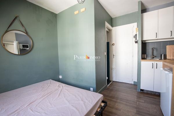 Paris 18e - Studio - Dernier étage