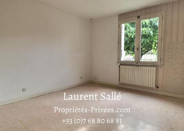 QUESTEMBERT 56230 - MAISON CENTRE VILLE.  6 pièces 108m2