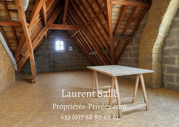 QUESTEMBERT 56230 - MAISON CENTRE VILLE.  6 pièces 108m2