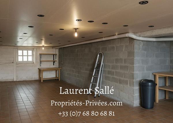 QUESTEMBERT 56230 - MAISON CENTRE VILLE.  6 pièces 108m2