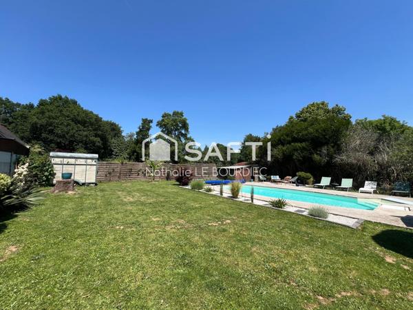 PROPRIETE - 6 CH - PISCINE - DOUBLE GARAGE