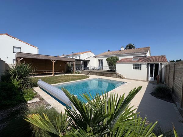 Maison Longeville Sur Mer 9 pièce(s) 168 m2