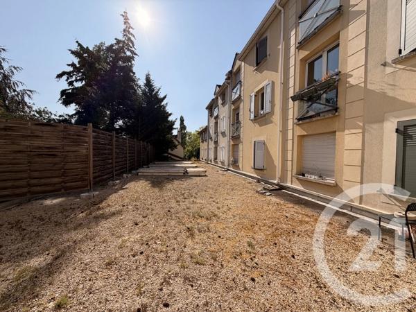 Appartement Studio à vendre  1 pièce - 30,17 m 2   YERRES  - 91
