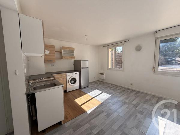 Appartement Studio à vendre  1 pièce - 30,17 m 2   YERRES  - 91