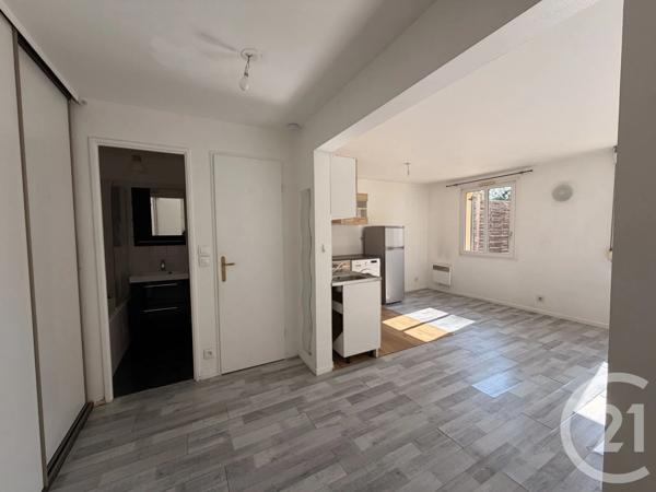 Appartement Studio à vendre  1 pièce - 30,17 m 2   YERRES  - 91
