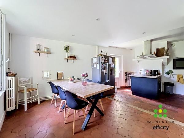 Maison
         6 pièces
        - 105 m² 229 000 € *