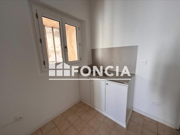 Location Appartement 2 pièces 44.11 m² - 30 RUE DE TRANS Draguignan 83300