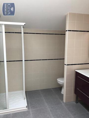 Appartement à louer 3 pièces 81.88m²