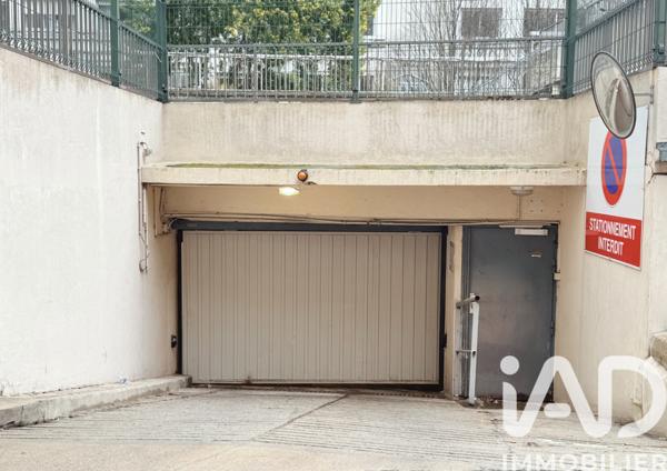 Parking à vendre 12 m² Paris 18