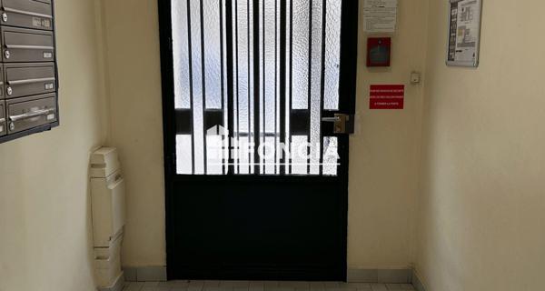 À vendre Appartement 2 pièces 47.82 m² - Marseille 13004