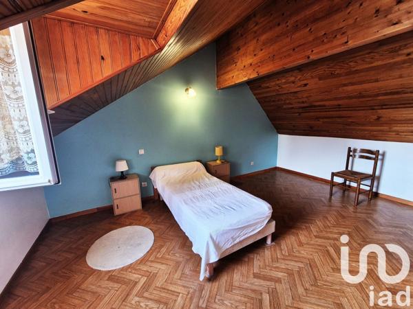 Maison 9 pièces de 175 m² à Ossun (65380)