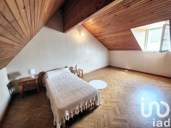 Maison 9 pièces de 175 m² à Ossun (65380)