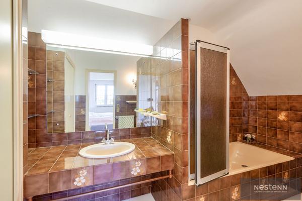 Demeure de prestige sur 1.5 hectares avec étang, dépendance et parc paysager -Trégueux (Baie de Saint-Brieuc)