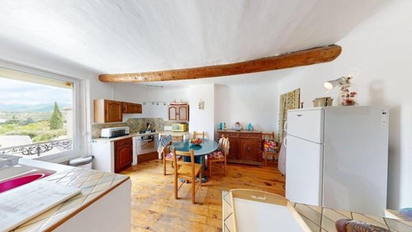 maison de village 2-3 appartements avec stationnement