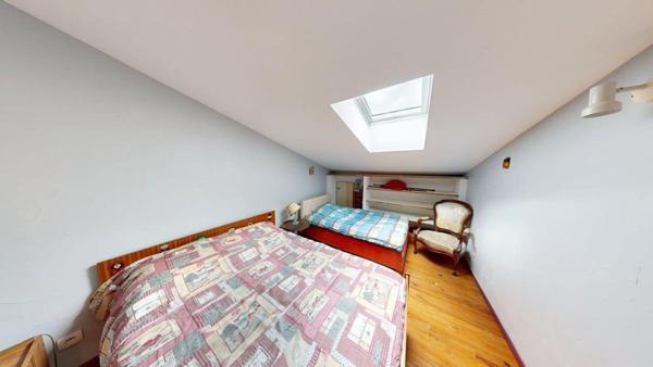 maison de village 2-3 appartements avec stationnement