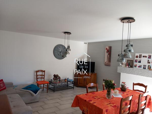 79390 THENEZAY Charmante Maison de 135 m² en plein coeur de Thénezay