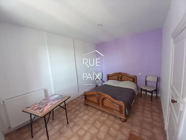 79390 THENEZAY Charmante Maison de 135 m² en plein coeur de Thénezay