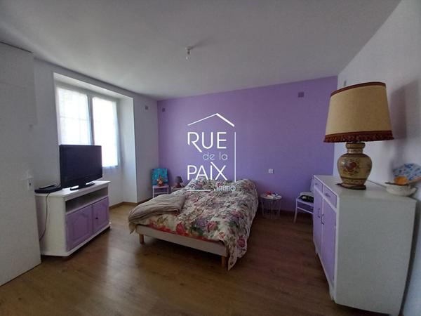 79390 THENEZAY Charmante Maison de 135 m² en plein coeur de Thénezay