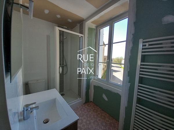 79390 THENEZAY Charmante Maison de 135 m² en plein coeur de Thénezay