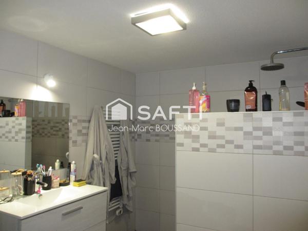 CHAUFFAILLES, appartement T3 rénové 109M²