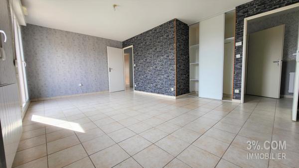 Appartement de type T3, Balcon, Deux places de parking Beuvry (62660)