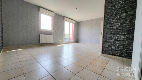 Appartement de type T3, Balcon, Deux places de parking Beuvry (62660)