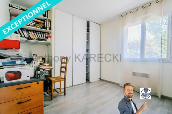 Grande pièce de vie + 3 chambres + grand garage + parkings