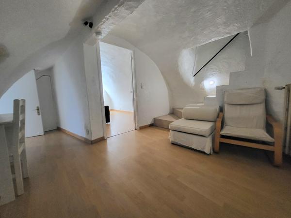 Appartement 6 pièces - 105 m² Exclusivité efficity