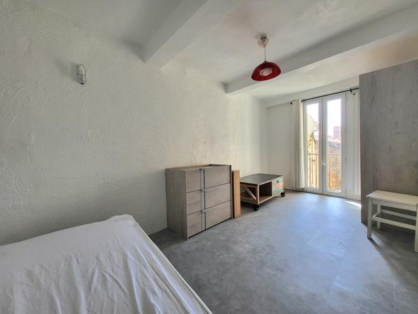 Appartement 6 pièces - 105 m² Exclusivité efficity