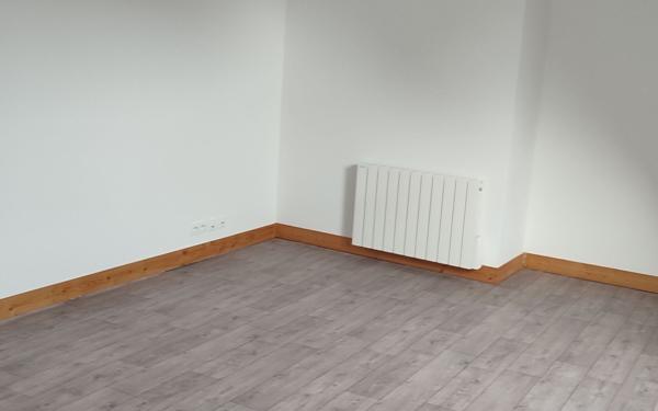 Maison à vendre    4 pièces •  Saint-Denis-sur-Sarthon