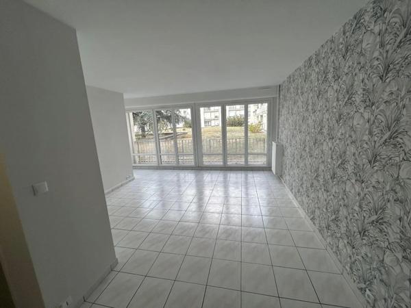 Appartement à louer 3 pièces 66.28m²