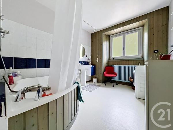 Maison à vendre  8 pièces - 357 m 2   BOIS D AMONT  - 39