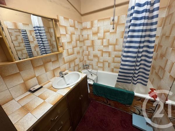Maison à vendre  2 pièces - 62,80 m 2   CHATEAUNEUF VAL DE BARGIS  - 58