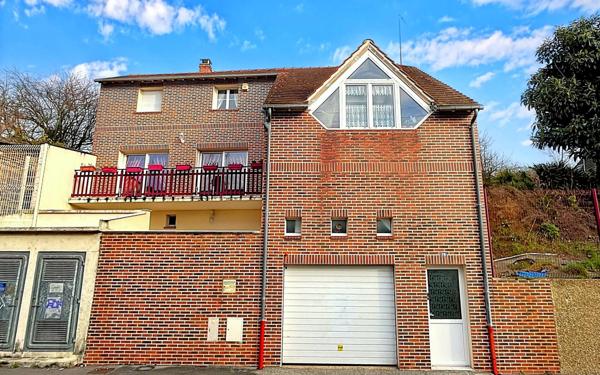 Maison à vendre    4 pièces • 162,87 m2 Beauvais