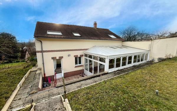 Maison à vendre    4 pièces • 162,87 m2 Beauvais