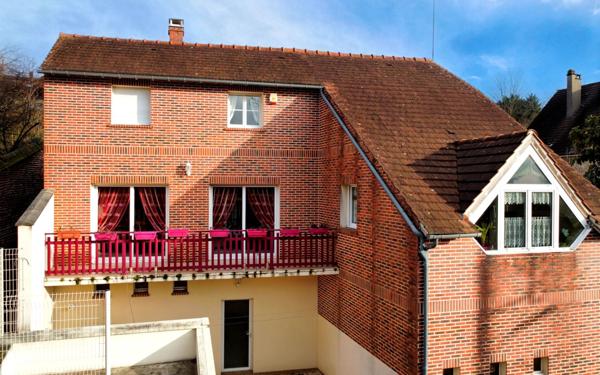 Maison à vendre    4 pièces • 162,87 m2 Beauvais