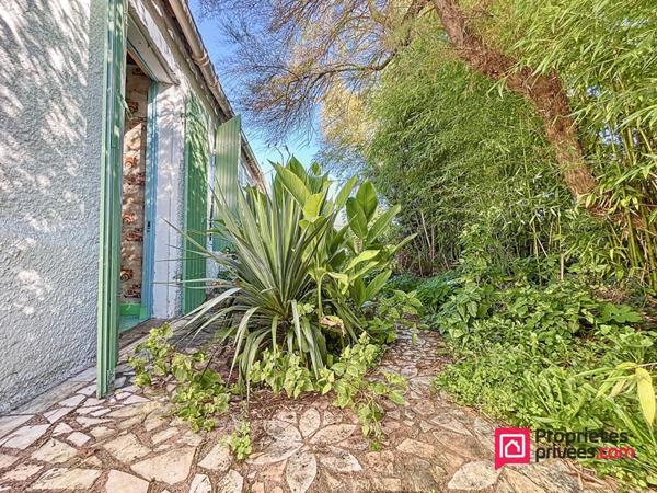 Longère Charentaise à Dompierre sur Mer -135 m2 - Rénovation à prévoir - Jardin clos et sans vis à vis