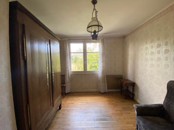 GUINGAMP - MAISON SITUEE A PROXIMITE DES ECOLES ET DES COMMODITES !