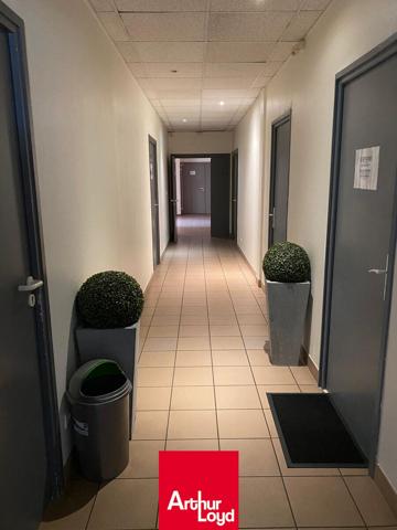 A LOUER - Bureaux - Limas