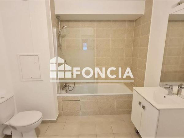 Location Appartement 3 pièces 60.4 m² - 50 AVENUE DE MEAUX Melun 77000