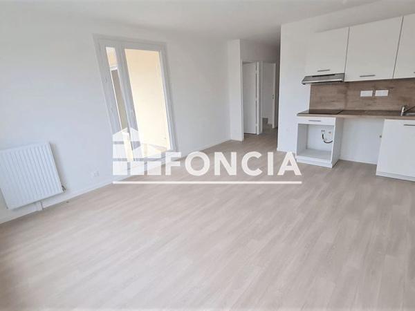 Location Appartement 3 pièces 60.4 m² - 50 AVENUE DE MEAUX Melun 77000