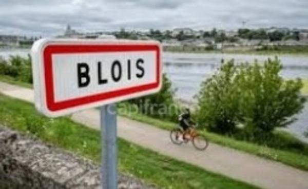 Opportunité Murs & Fonds : Hôtel 2 étoiles de + 40 clés – Emplacement Stratégique Blois Nord