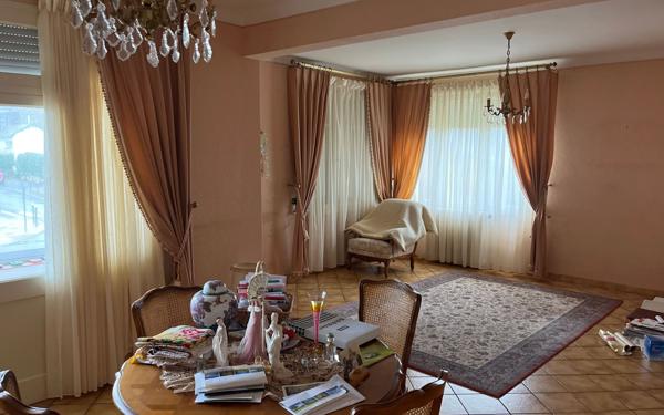 Maison à vendre    6 pièces • 173,06 m2 Batz-sur-Mer