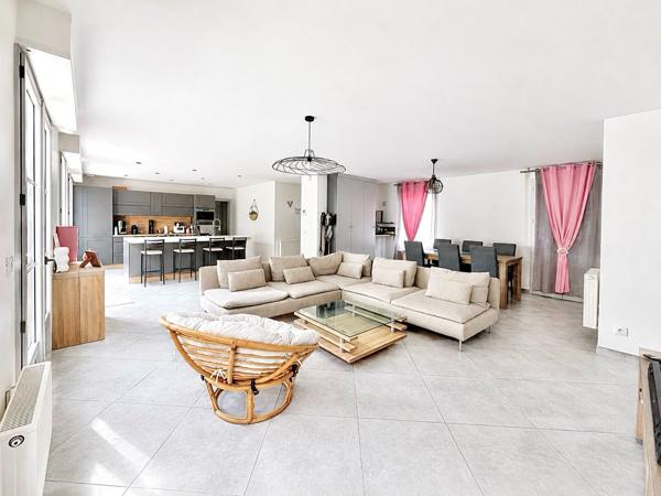 Maison plain-pied 6 pièces à vendre à Viarmes - 474 000 €