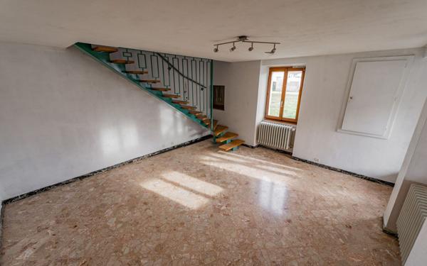 Maison à vendre    4 pièces • 82,47 m2 Viry