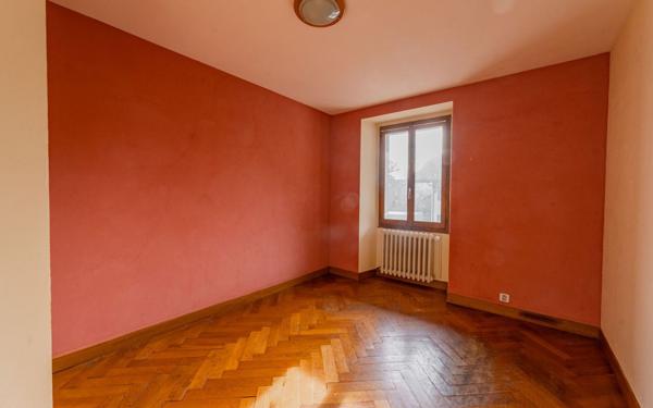 Maison à vendre    4 pièces • 82,47 m2 Viry