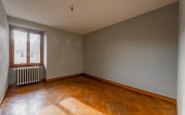Maison à vendre    4 pièces • 82,47 m2 Viry