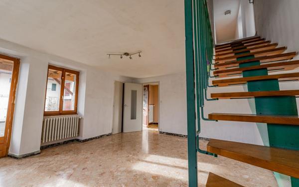 Maison à vendre    4 pièces • 82,47 m2 Viry