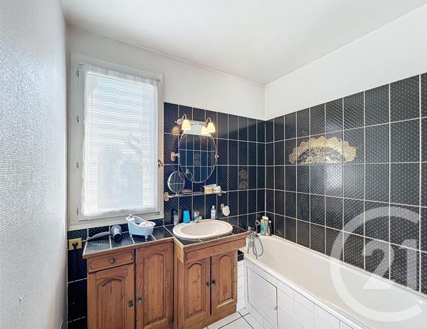 Appartement F4 à vendre  4 pièces - 88 m2 COURNON D AUVERGNE - 63